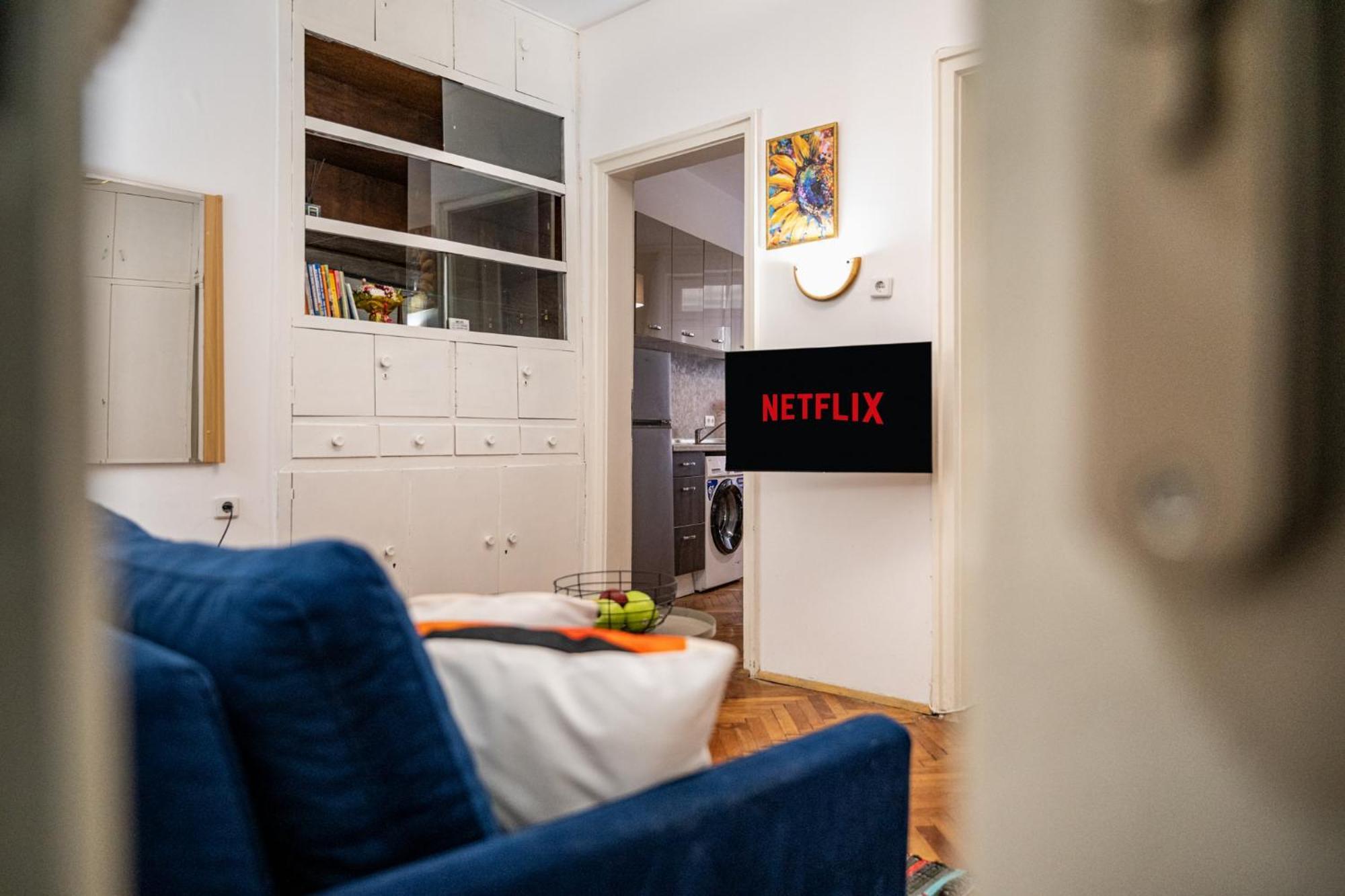 Lovely Art Apartment - Victory Варна Экстерьер фото
